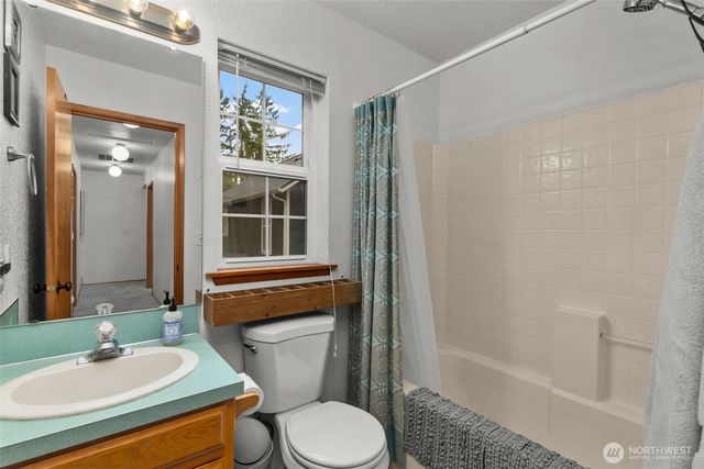 8728 Koskie Court SW, Olympia, WA 98512
