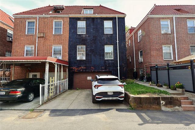 68-41 Dartmouth Street, Forest Hills, NY 11375