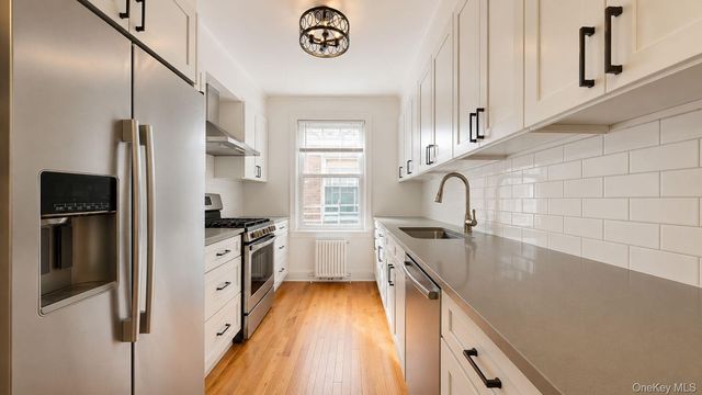 68-41 Dartmouth Street, Forest Hills, NY 11375