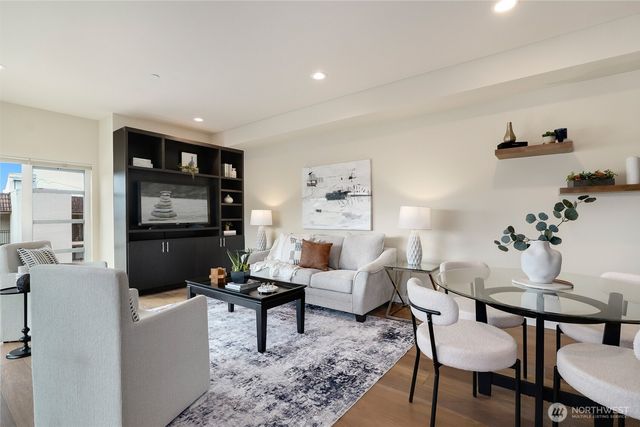 28008 8th Lane S, Des Moines, WA 98198