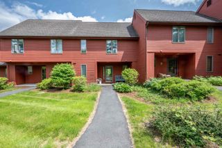 350 Lyman Batcheller Road # 1C, Hartford, VT 05059