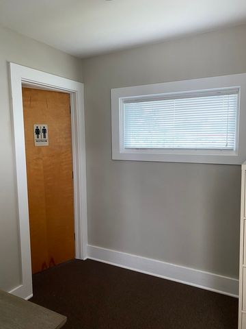 115 S 2nd Street upper, St. Charles, IL 60174