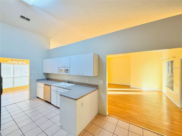 4423 NW 36TH STREET, Gainesville, FL 32605