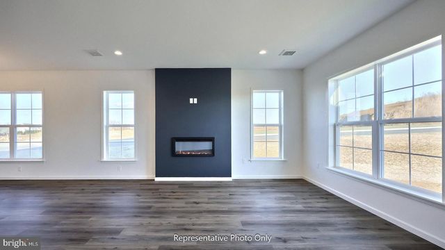 45 CANTERBURY LN, Annville, PA 17003