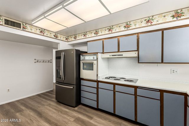 10803 W CAMELOT Circle, Sun City, AZ 85351