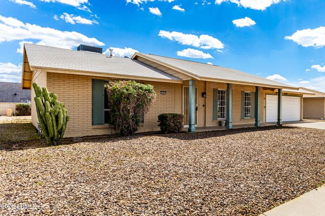 10803 W CAMELOT Circle, Sun City, AZ 85351