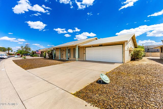 10803 W CAMELOT Circle, Sun City, AZ 85351