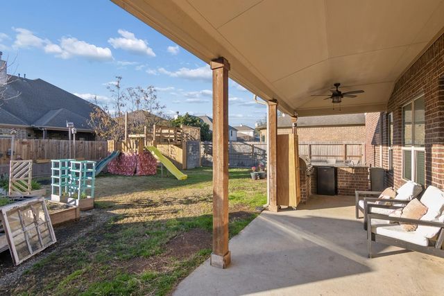 311 W Bend Drive, League City, TX 77573