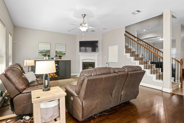 311 W Bend Drive, League City, TX 77573