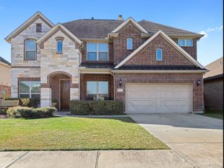 311 W Bend Drive, League City, TX 77573