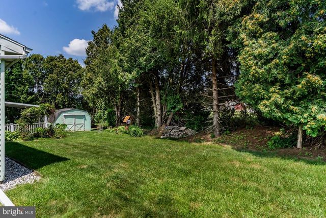 5895 JACOBS AVE, Harrisburg, PA 17112