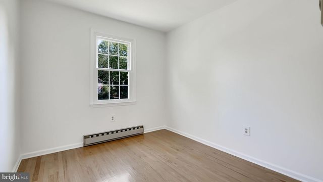 21 BELMONT SQ, Doylestown, PA 18901