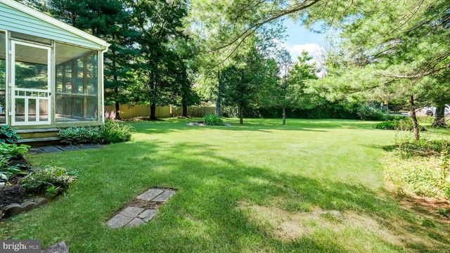 21 BELMONT SQ, Doylestown, PA 18901