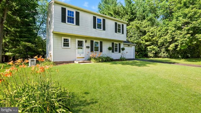 21 BELMONT SQ, Doylestown, PA 18901