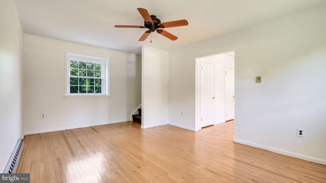 21 BELMONT SQ, Doylestown, PA 18901