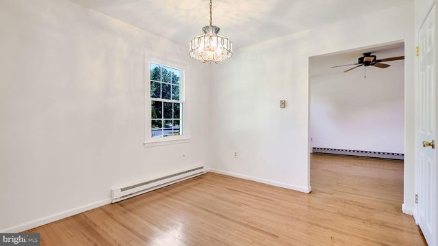 21 BELMONT SQ, Doylestown, PA 18901
