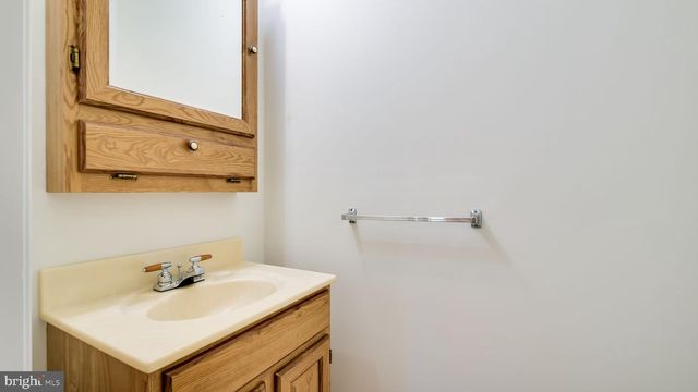 21 BELMONT SQ, Doylestown, PA 18901