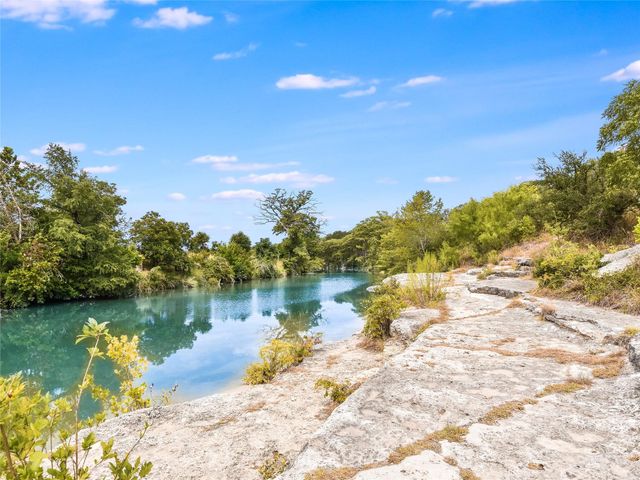 200 WINDMILL OAKS DR, Wimberley, TX 78676