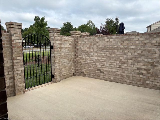 1040 Beechcraft Drive, Mebane, NC 27302
