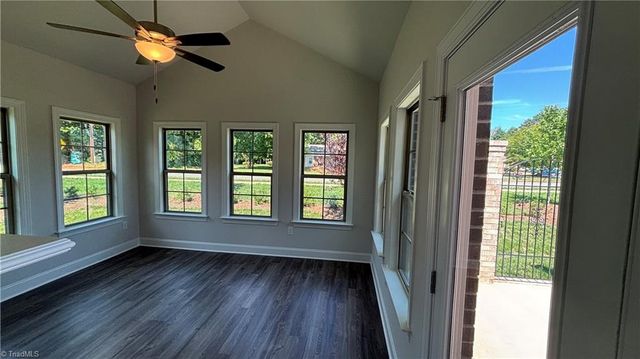 1040 Beechcraft Drive, Mebane, NC 27302