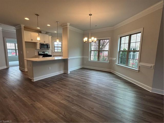 1040 Beechcraft Drive, Mebane, NC 27302