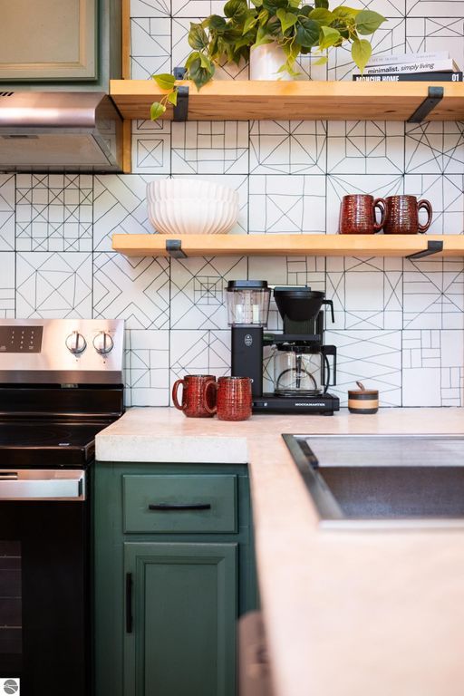 Image 18 of property listing at 5811 East Village Drive, Bellaire, MI 49615