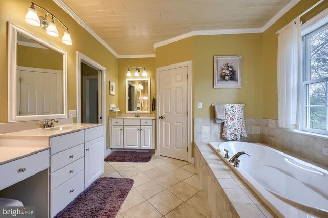 530 BAIRS MILL RD, Wrightsville, PA 17368