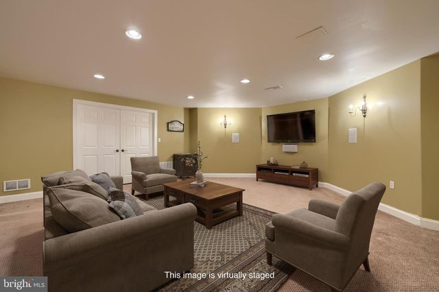 530 BAIRS MILL RD, Wrightsville, PA 17368