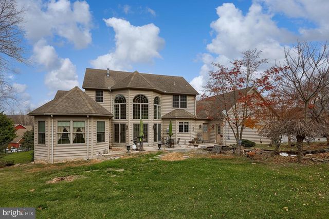 530 BAIRS MILL RD, Wrightsville, PA 17368