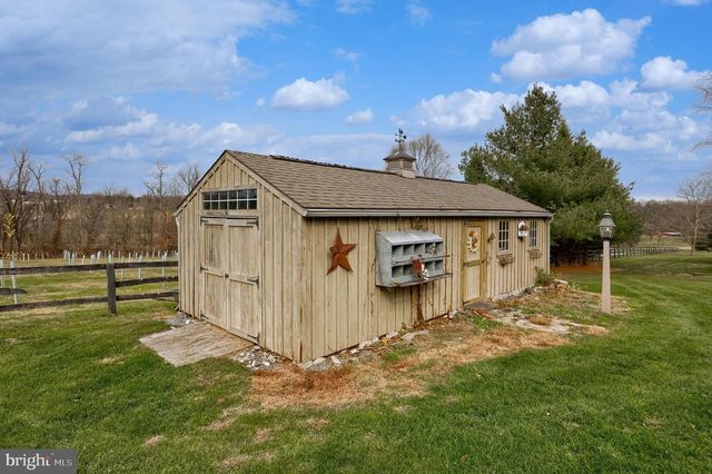 530 BAIRS MILL RD, Wrightsville, PA 17368