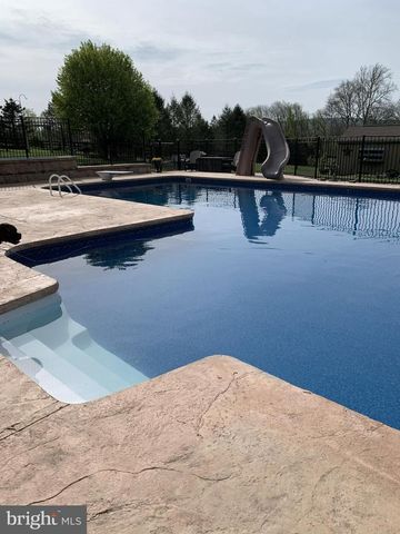 530 BAIRS MILL RD, Wrightsville, PA 17368