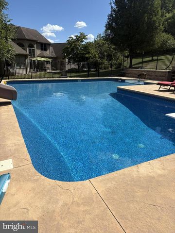 530 BAIRS MILL RD, Wrightsville, PA 17368