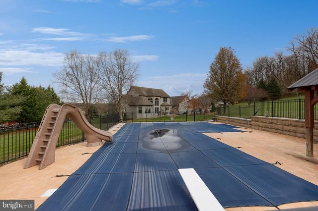 530 BAIRS MILL RD, Wrightsville, PA 17368