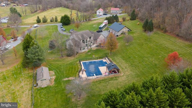 530 BAIRS MILL RD, Wrightsville, PA 17368