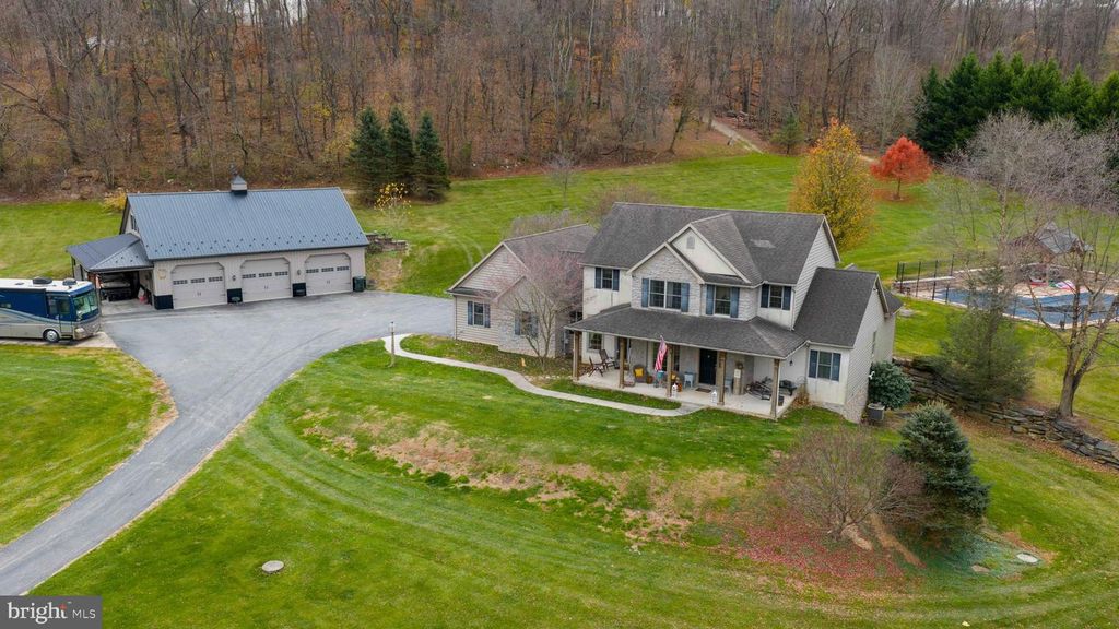 530 BAIRS MILL RD, Wrightsville, PA 17368