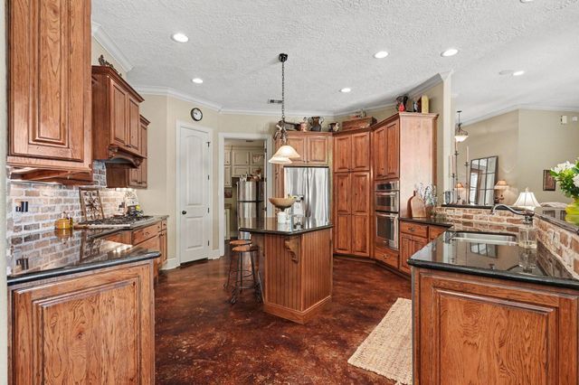 19002 Timberlake Oaks Drive, Tomball, TX 77377