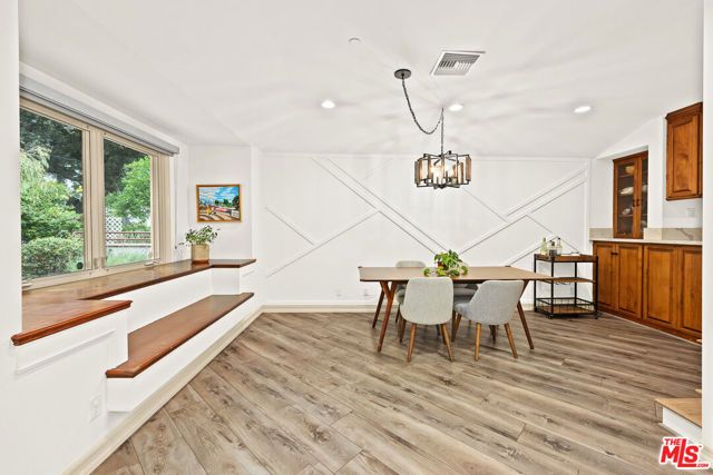 272 N Chester Avenue 101, Pasadena, CA 91106