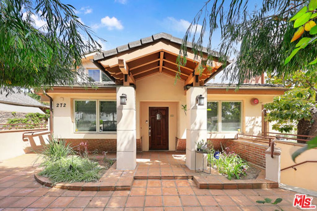 272 N Chester Avenue 101, Pasadena, CA 91106