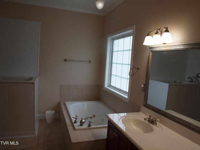 20115 Vances Mill Road A, Abingdon, VA 24211