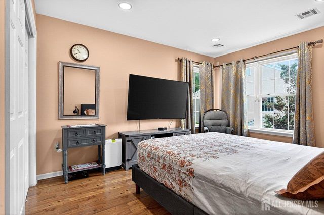 64 Ashford Drive, Plainsboro, NJ 08536