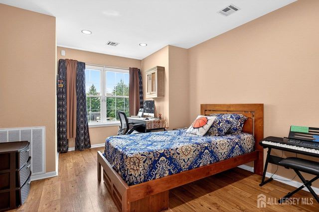 64 Ashford Drive, Plainsboro, NJ 08536