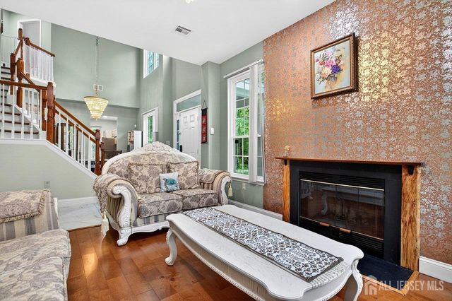 64 Ashford Drive, Plainsboro, NJ 08536