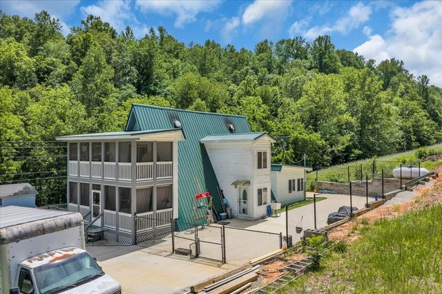 475 Lost Creek Rd, Lynchburg, TN 37352