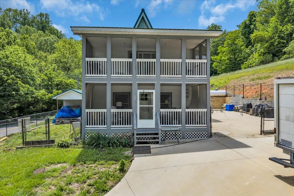 475 Lost Creek Rd, Lynchburg, TN 37352