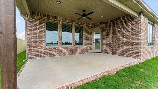732 Jenison Road, Tontitown, AR 72762