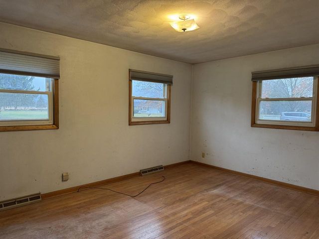 2411 E West Hart Road, Beloit, WI 53511