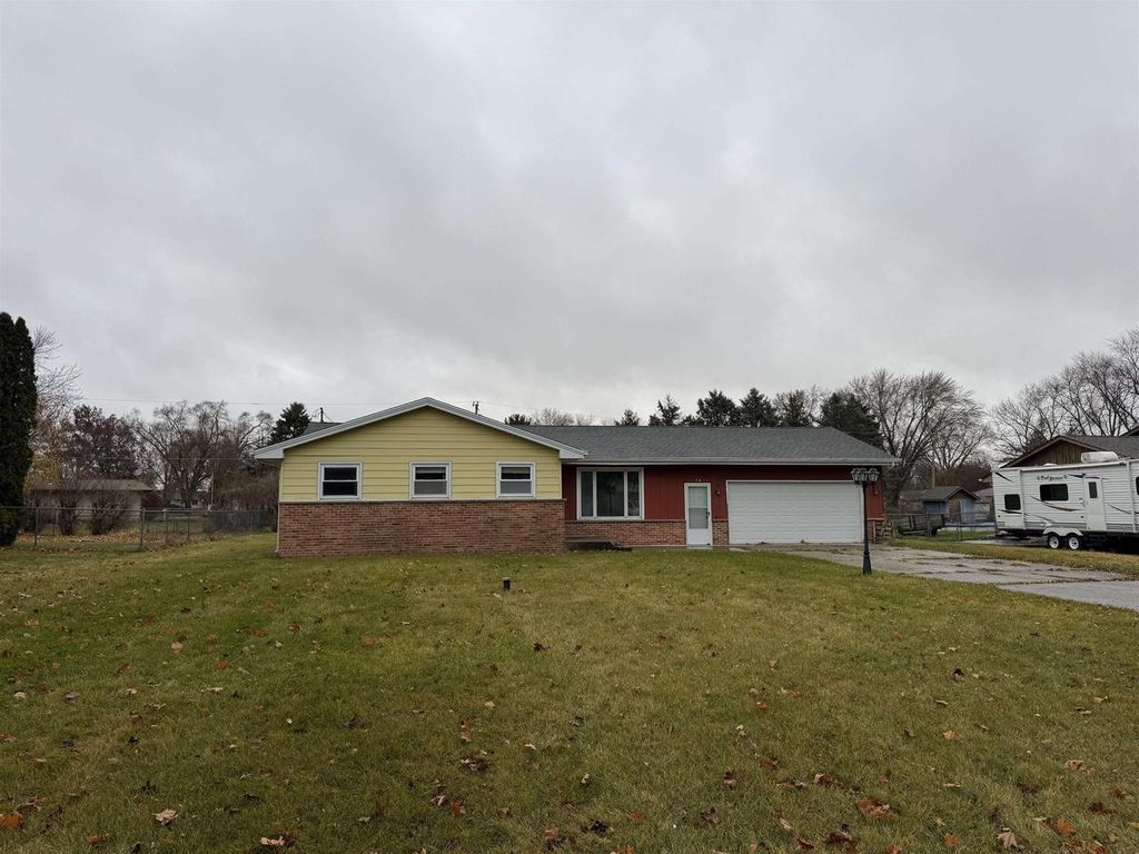 2411 E West Hart Road, Beloit, WI 53511