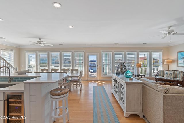 344 Ocean Boulevard W, Supply, NC 28462