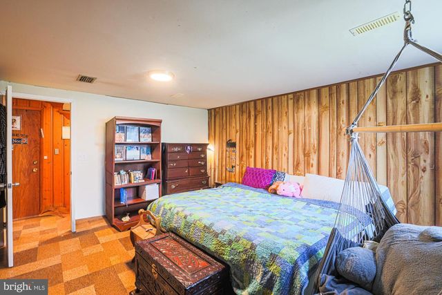 6649 CHIPPEWA DR, Baltimore, MD 21209