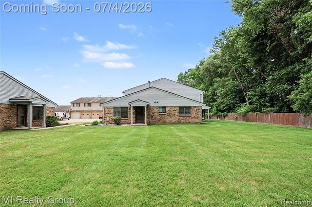 50187 N Jimmy Court, Chesterfield, MI 48047